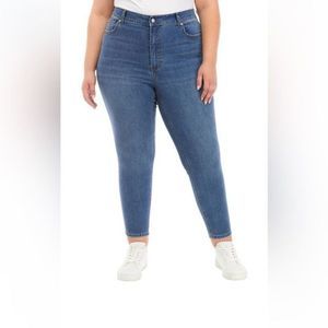 ❗️NWT - True Craft - Plus Size Mid Rise Skinny Jeans // Size 22